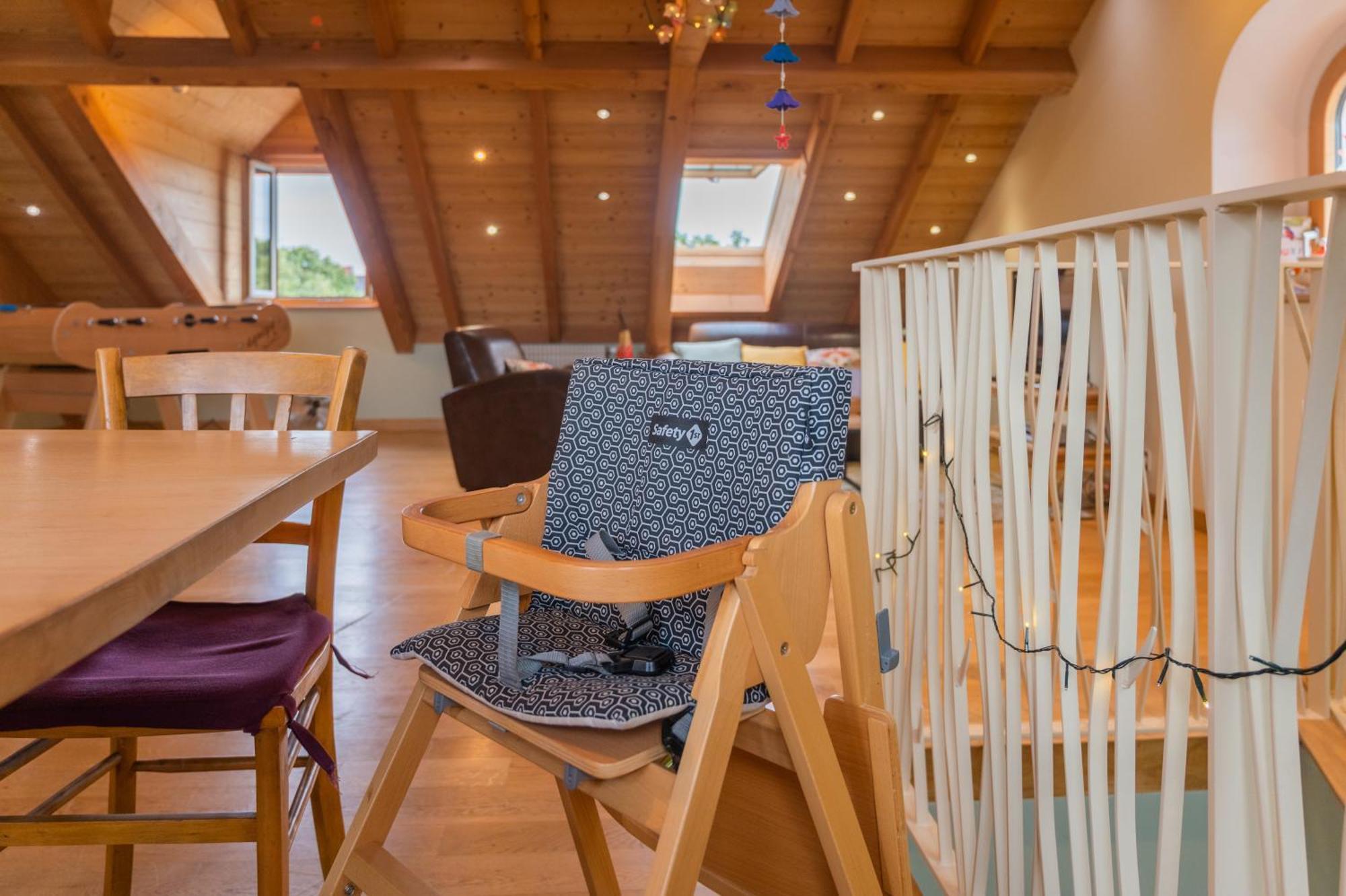 Combles et Vous, Duplex T6 Colmar, Famille, ALL INCLUSIVE, Jardin&Parking vélos Extérieur photo